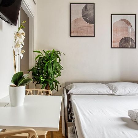 Joivy Chic Studio, Easy Access To Centre Milan Bagian luar foto
