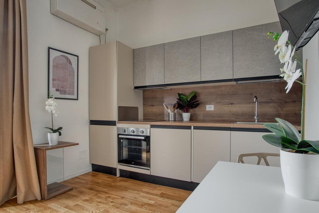 Joivy Chic Studio, Easy Access To Centre Milan Bagian luar foto